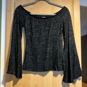 Bell-sleeved sweater